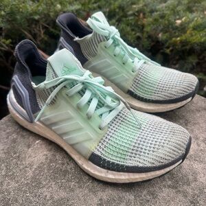 Adidas Ultraboost 19 Knit Low-Top Sz 7